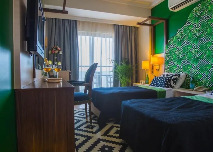 Anjeliq House Hotell 3*