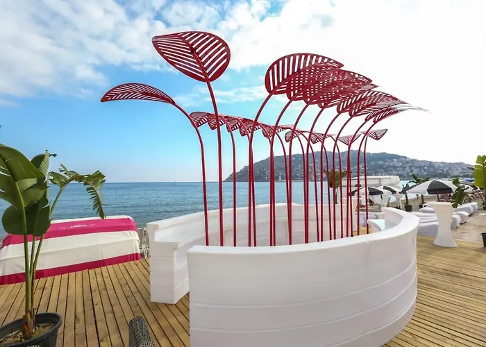 Hotell Anjeliq House 3*